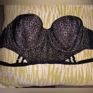 Victoria’s Secret very sexy balconette size 36DD bra in black lace